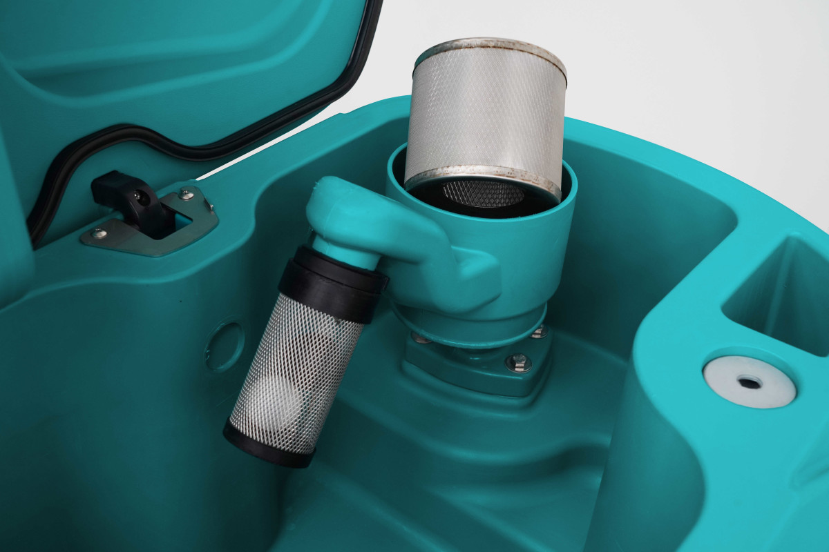 E81 | AUTOLAVEUSE AUTOTRACTEE Autolaveuses