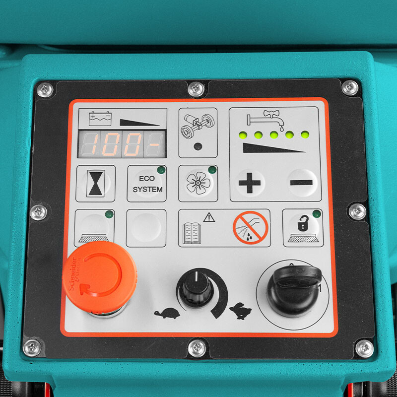 E51 | AUTOLAVEUSE AUTOTRACTEE à batteries Autolaveuses