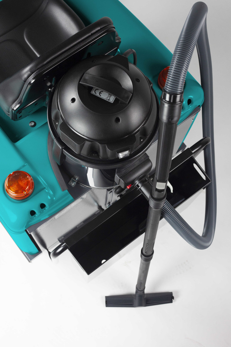 TIGRA - BALAYEUSE AUTOPORTÉE Balayeuses